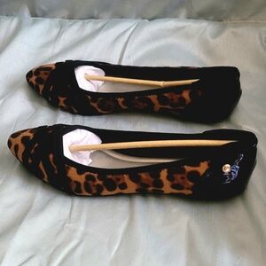 New In Box Anne Klein Sport flats